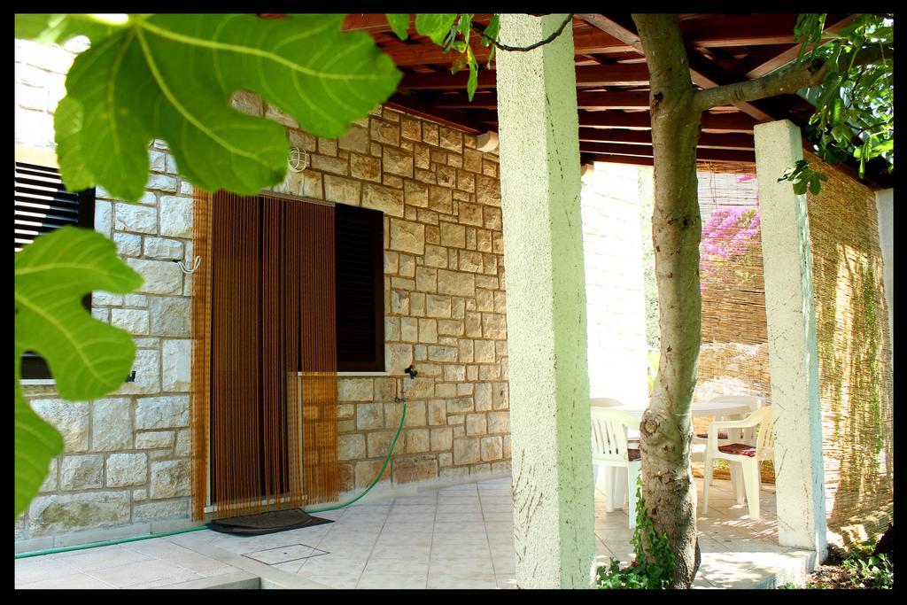 Apartments Boljat Supetar Habitación foto
