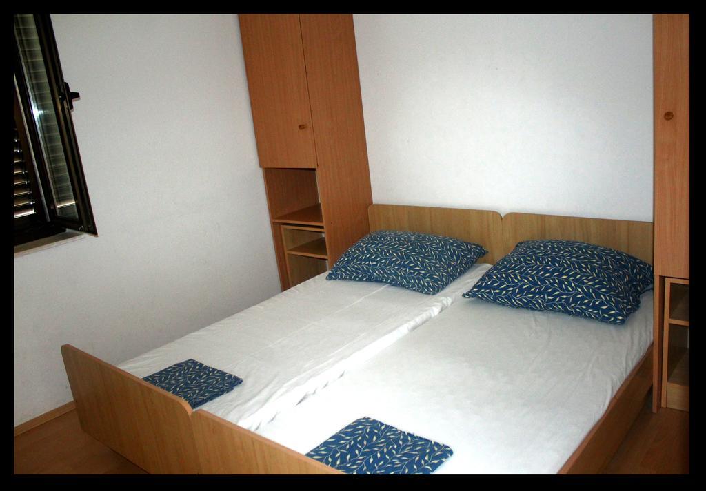 Apartments Boljat Supetar Habitación foto